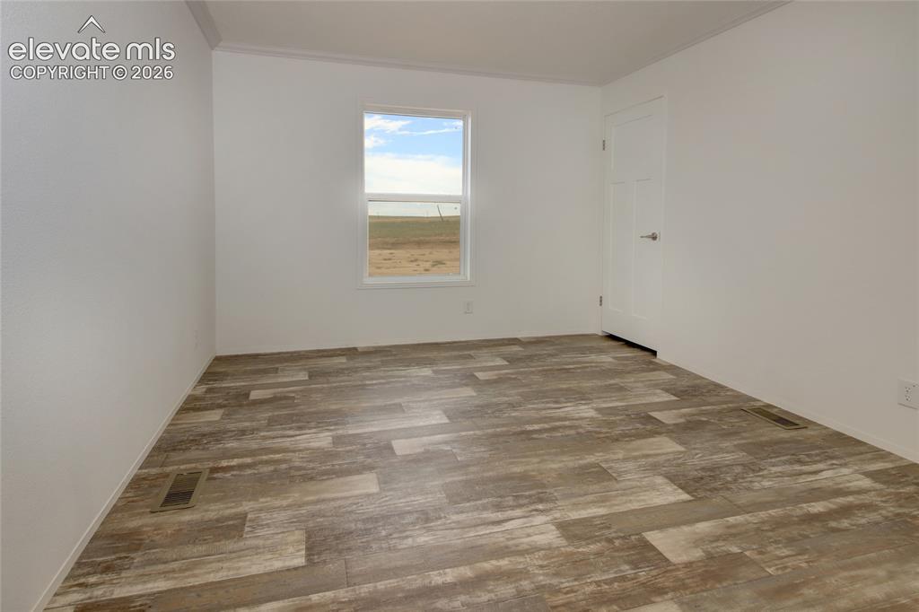 Image 19 of 50: Bedroom 2