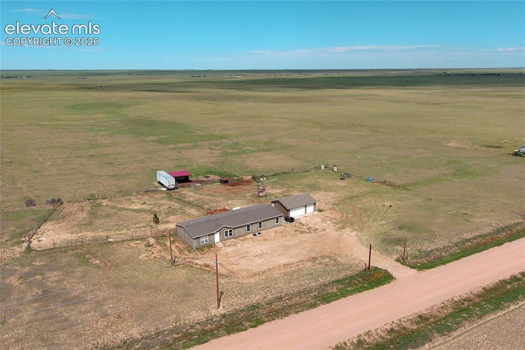 Image 40 of 50: Aerial view 5