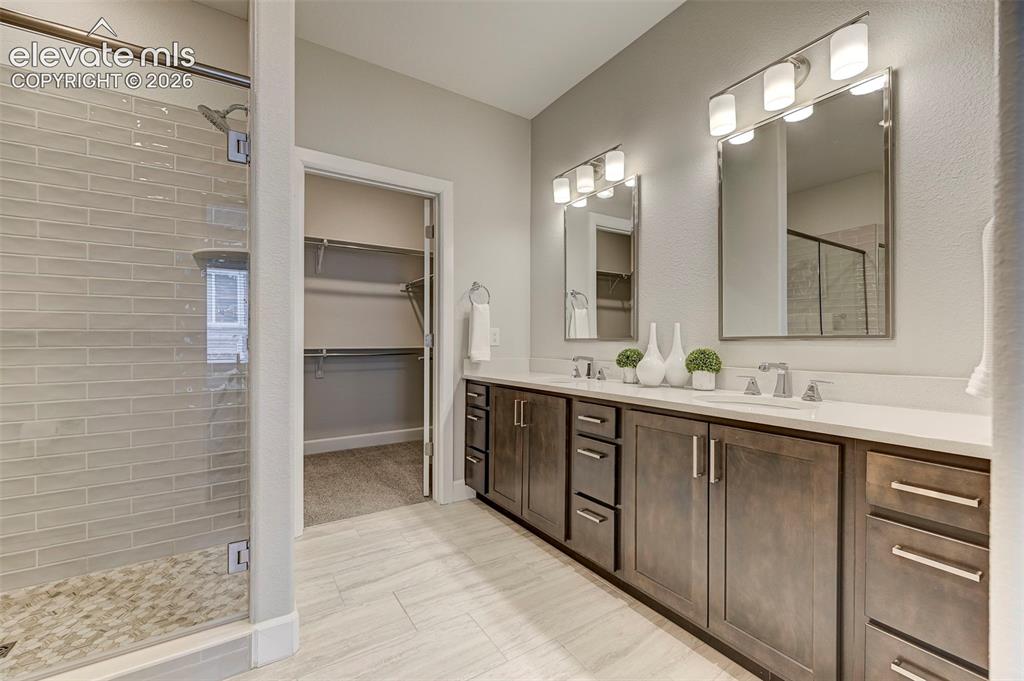 Image 19 of 37: Plenty of storage and counter space mean calmer, easier mornings and more p
