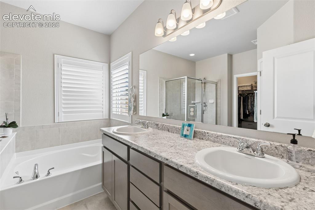 Image 26 of 35: Master Bathroom