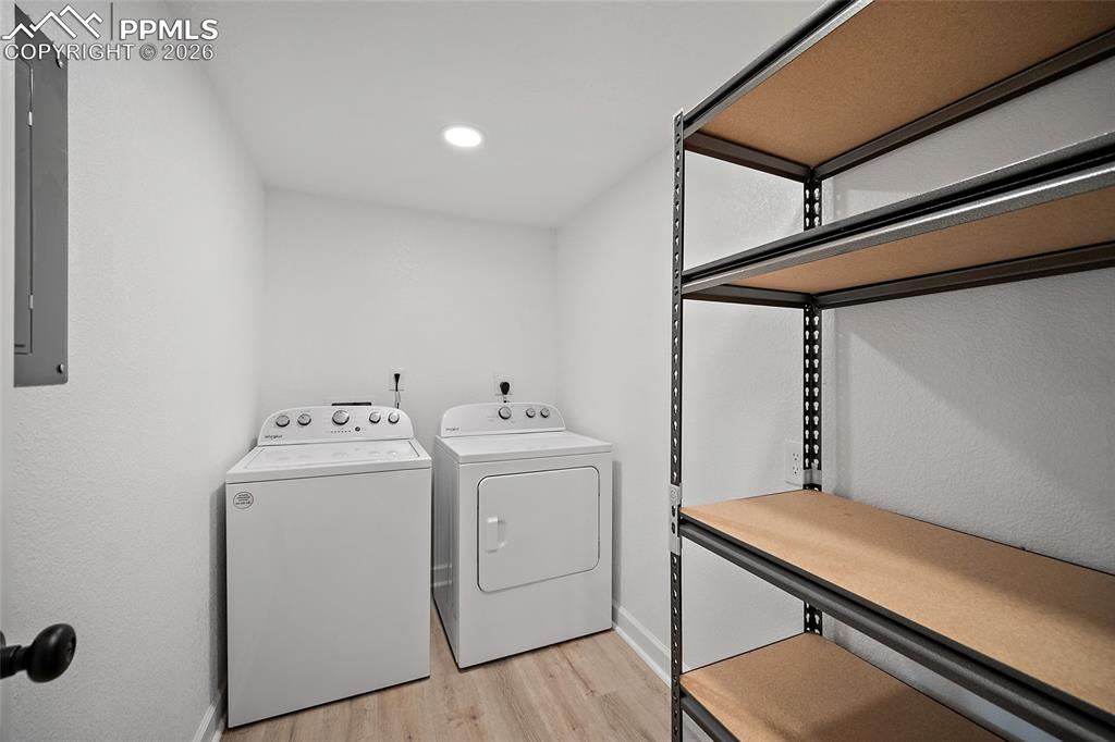 Image 13 of 27: Laundry