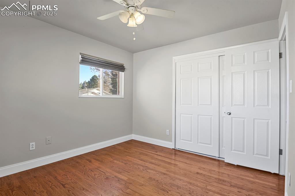 Image 17 of 46: Bedroom