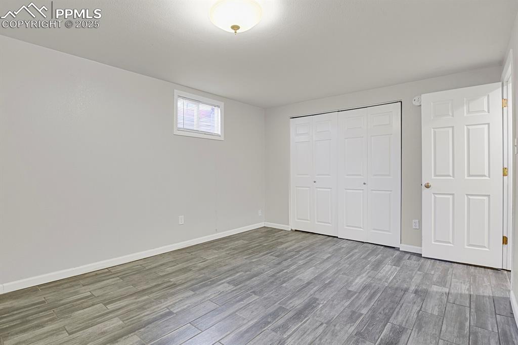 Image 34 of 46: Bedroom