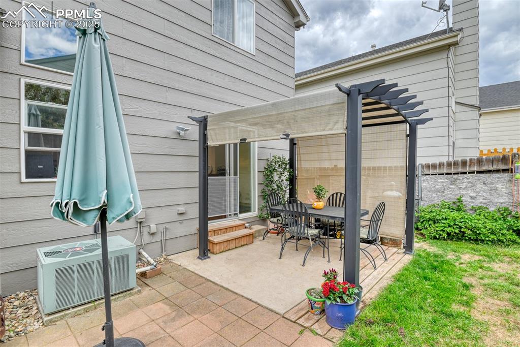 Image 43 of 43: View of patio