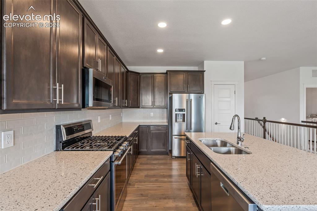 Image 14 of 42: Kitchen