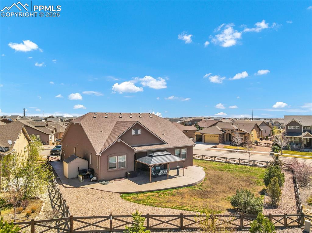 Image 49 of 49: Back of Structure