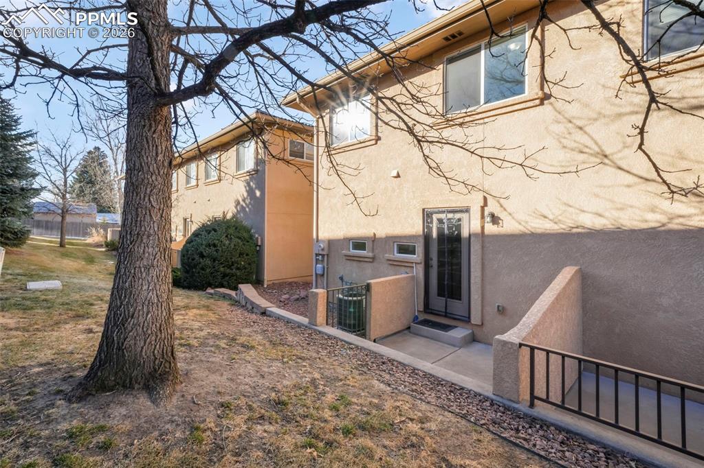 Image 38 of 50: Patio