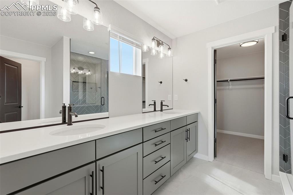 Image 25 of 41: No Description Available