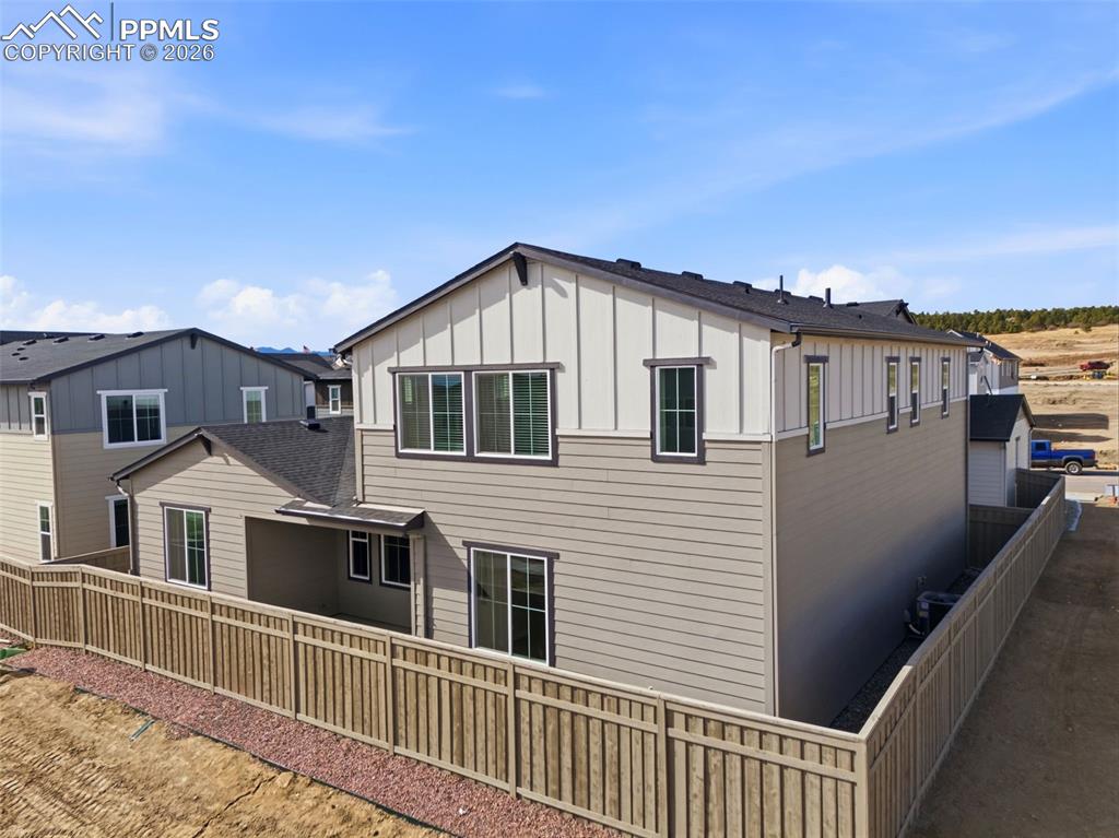 Image 39 of 41: Patio