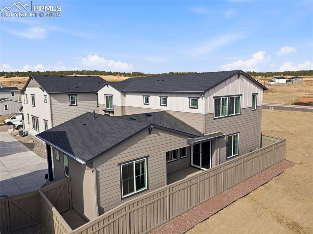 Image 41 of 41: Back of Structure