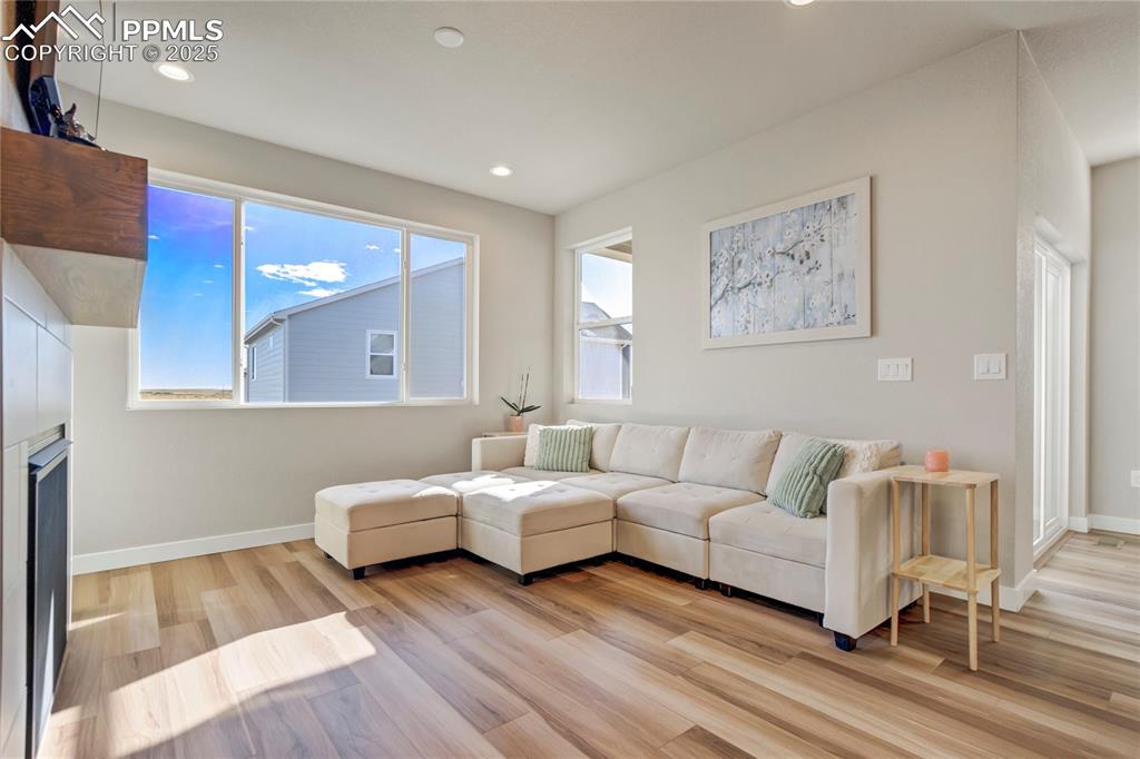 Image 6 of 49: Living Room