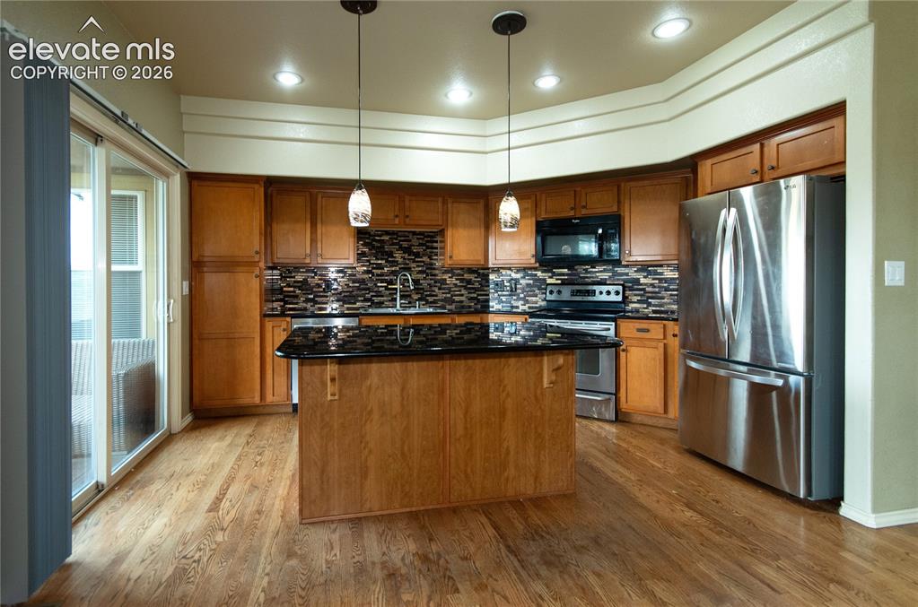 Image 12 of 42: Kitchen