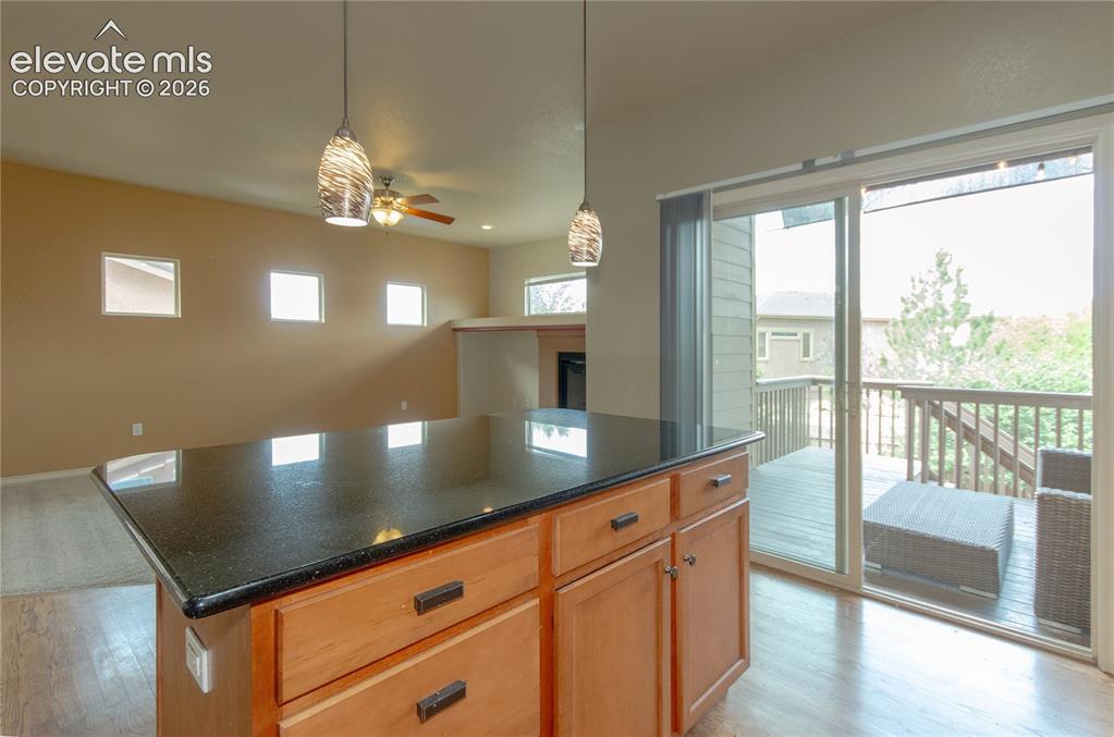 Image 15 of 42: Kitchen