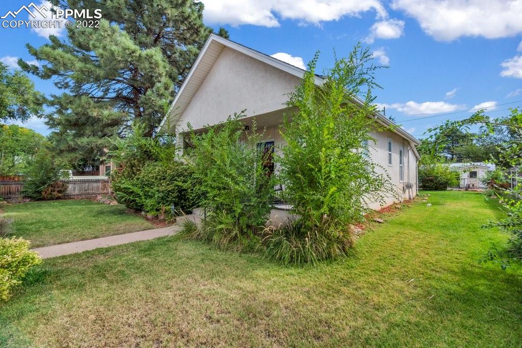 Listing 3813279, Image 2 of 27