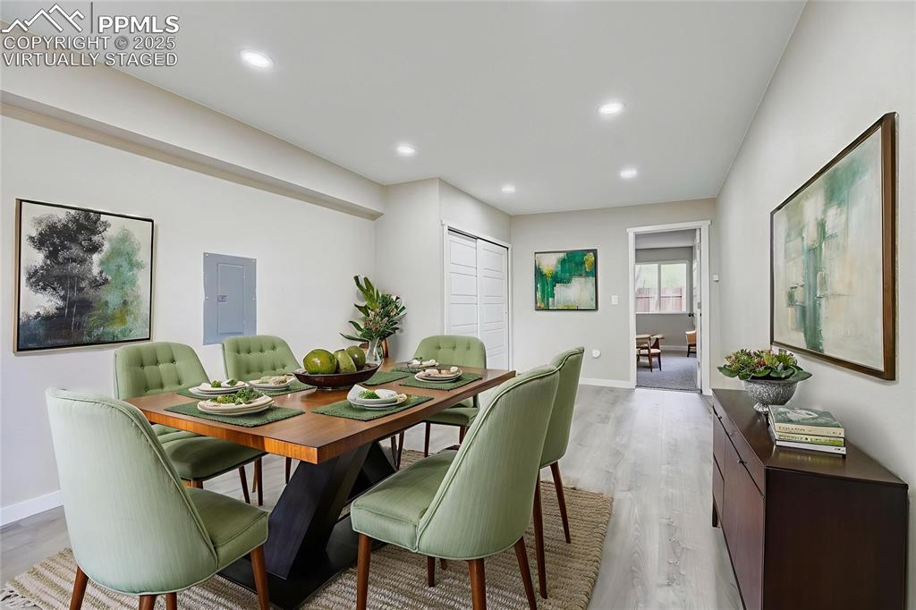 Image 11 of 37: Virtually Staged