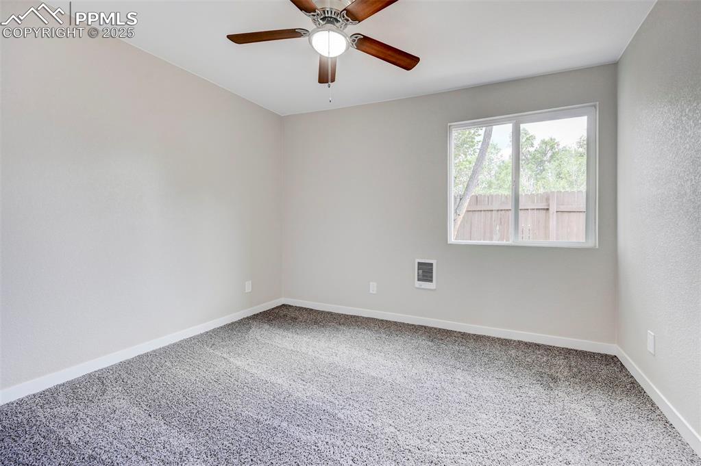 Image 17 of 37: Bedroom