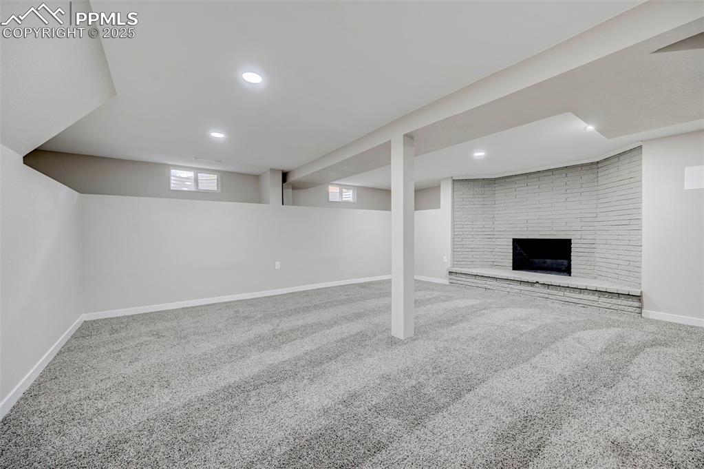 Image 20 of 37: Family Room