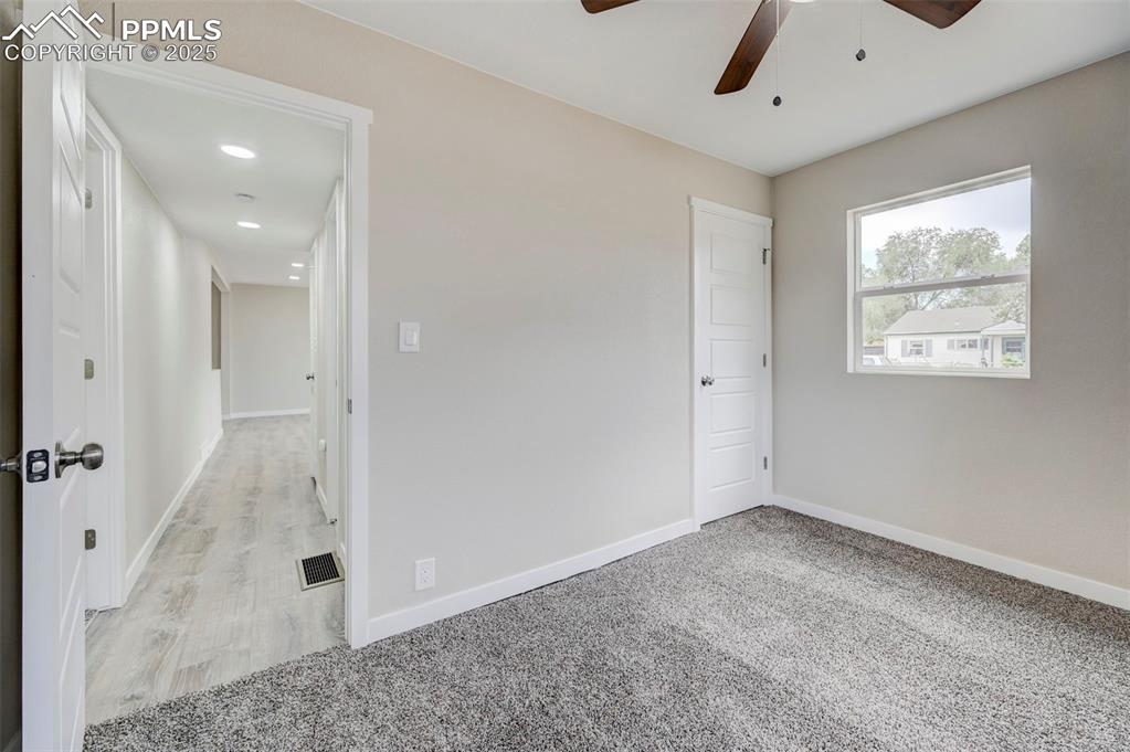 Image 32 of 37: Bedroom