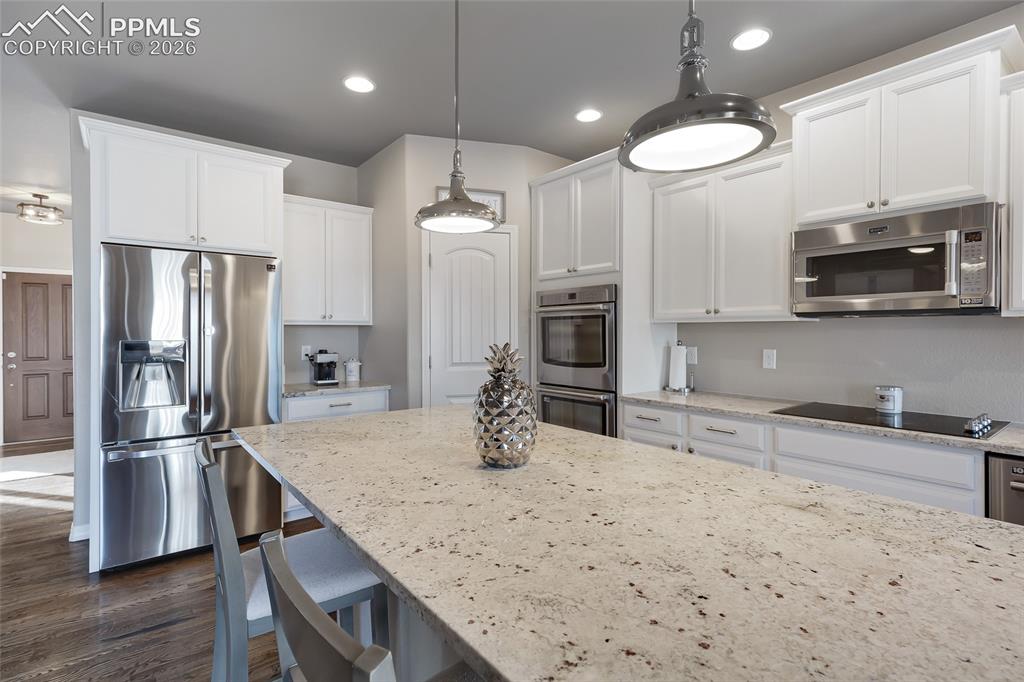 Image 10 of 37: Kitchen