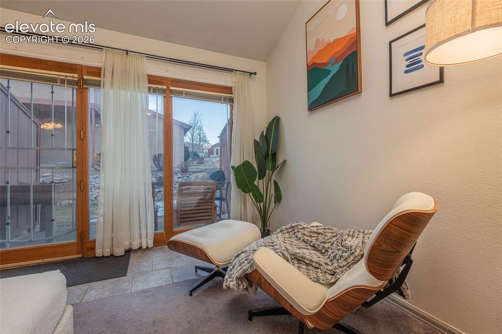 Image 11 of 23: Living Room