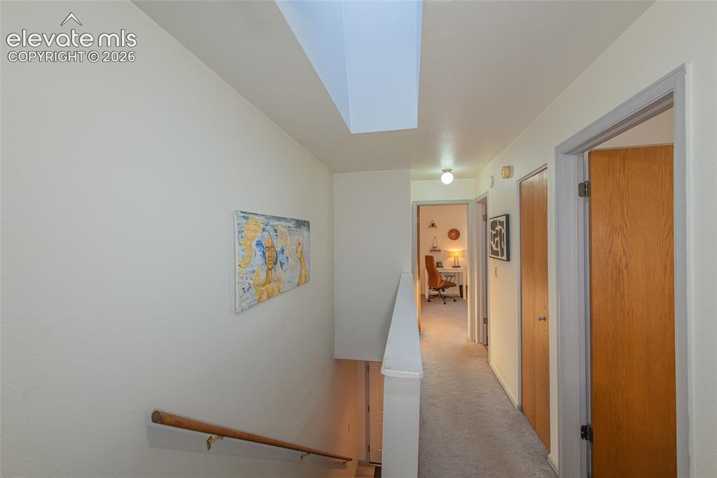 Image 14 of 23: Hallway