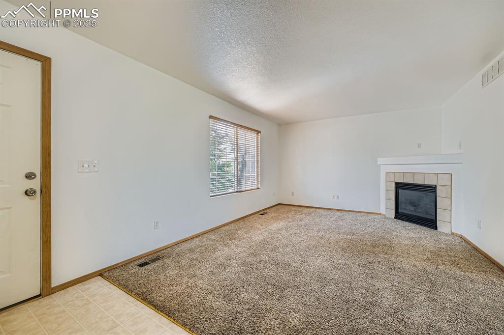 Image 5 of 43: Spacious and bright, fireplace for Colorado Christmas