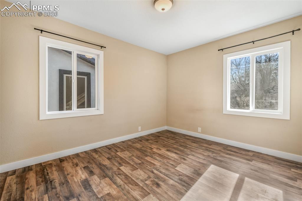 Image 22 of 50: Master Bedroom