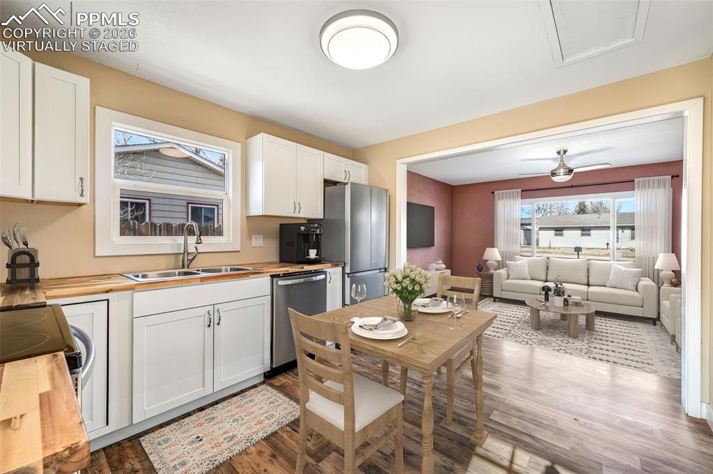 Image 8 of 50: Virtually Staged