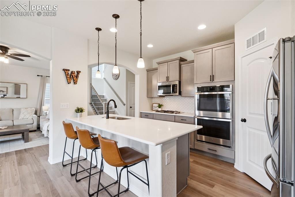 Image 13 of 35: Kitchen