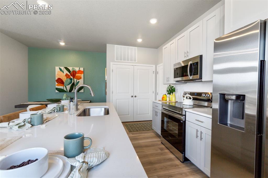 Image 8 of 19: Photos of a model home