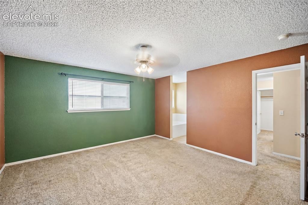 Image 8 of 16: Bedroom