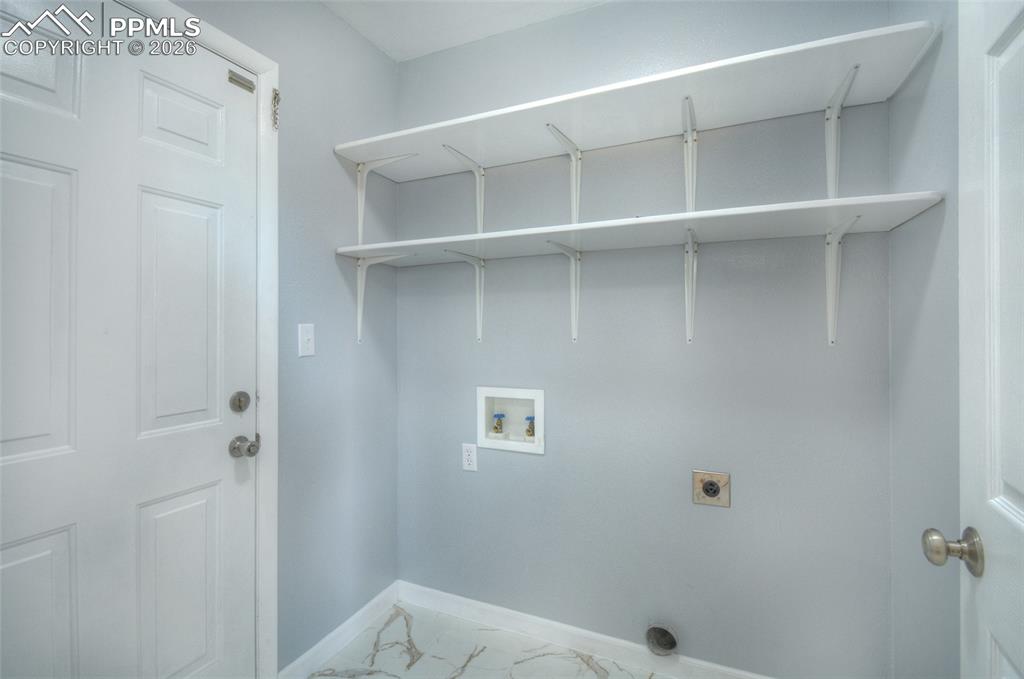 Image 15 of 31: Laundry