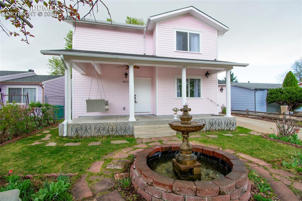 Image 5 of 31: Front of Structure