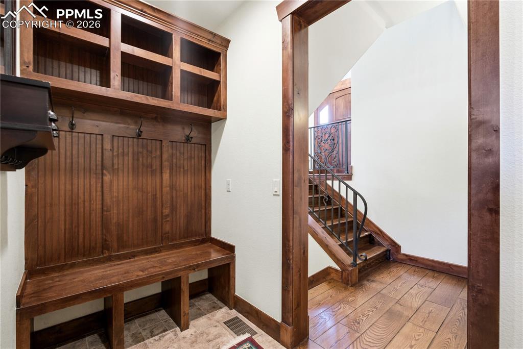 Image 24 of 46: Mud Room