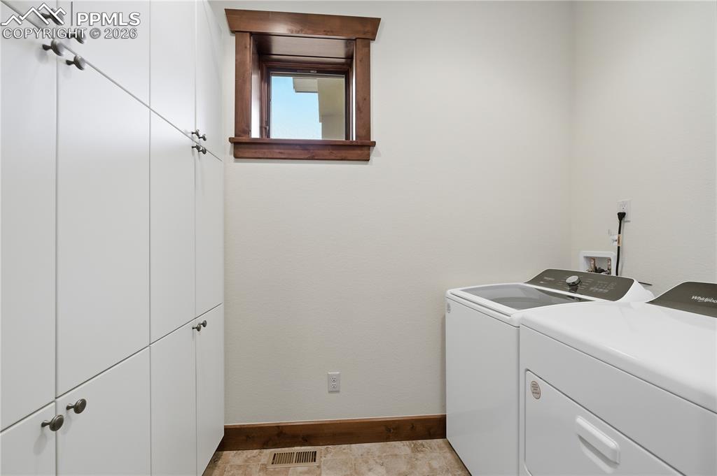 Image 25 of 46: Laundry