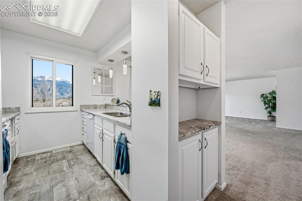 Image 18 of 38: No Description Available