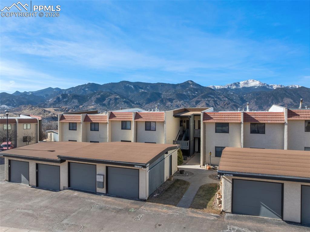 Image 36 of 38: No Description Available