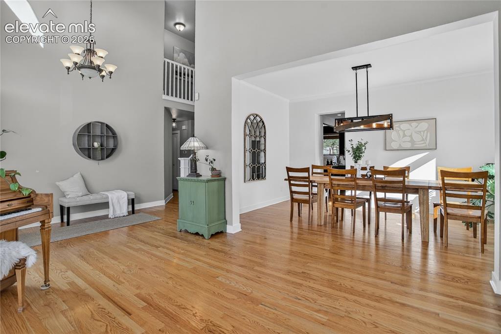 Image 9 of 47: Dining Area