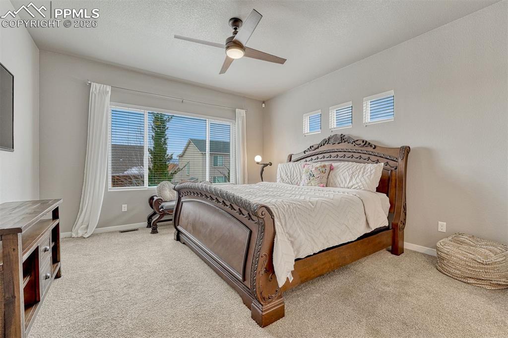 Image 23 of 49: Bedroom