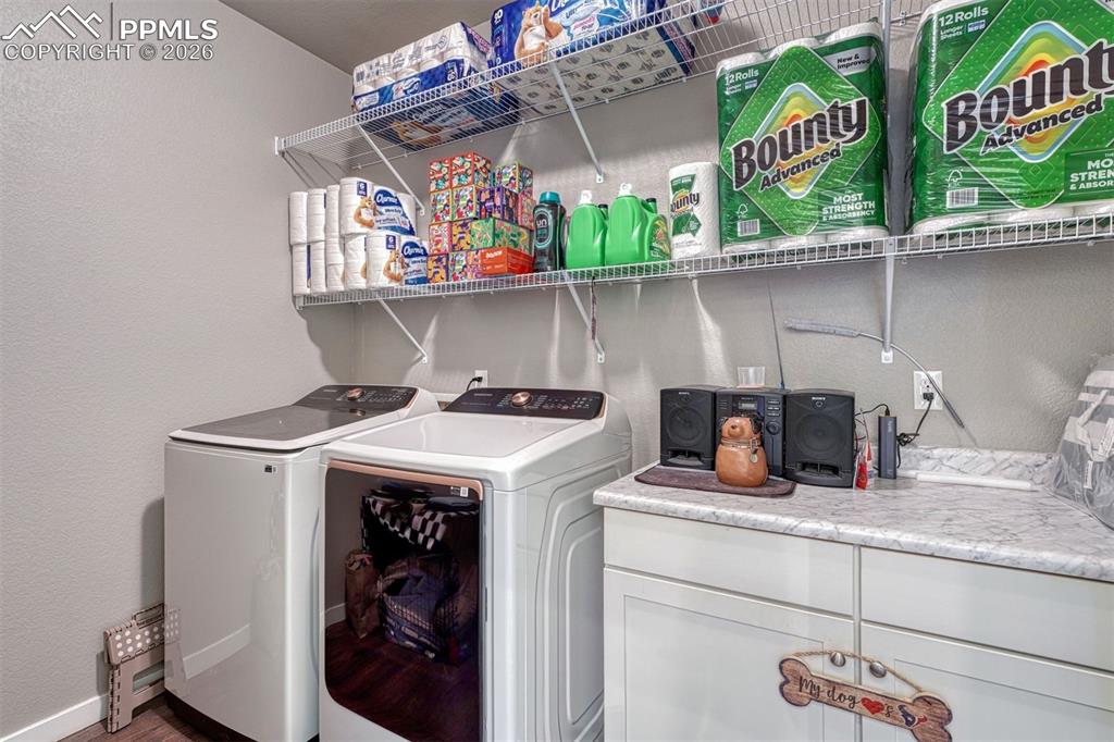 Image 39 of 49: Laundry