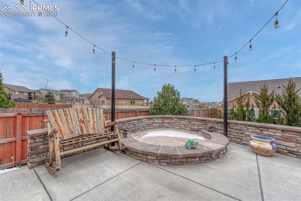 Image 42 of 49: Patio