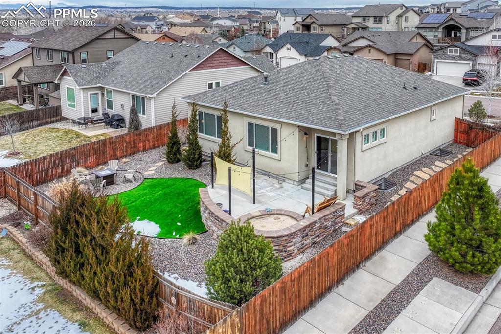 Image 49 of 49: Back of Structure