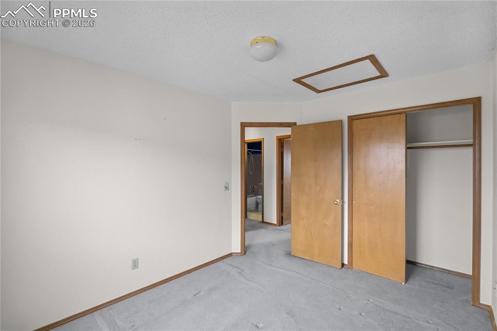 Image 25 of 39: Bedroom