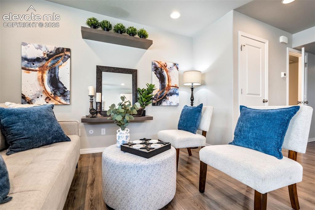 Image 11 of 49: Sitting Room