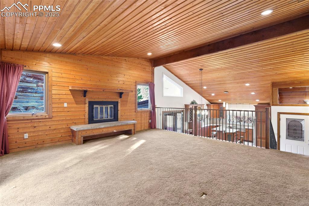 Image 16 of 50: Game Room