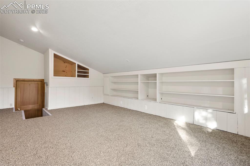 Image 42 of 50: Bonus Room