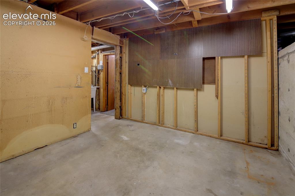 Image 22 of 30: Basement