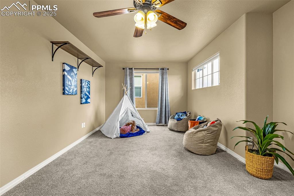 Image 18 of 39: Loft