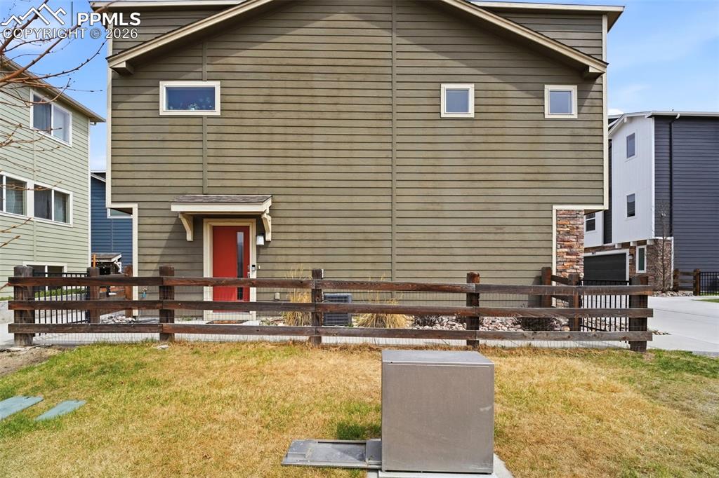 Image 3 of 26: Front of Structure