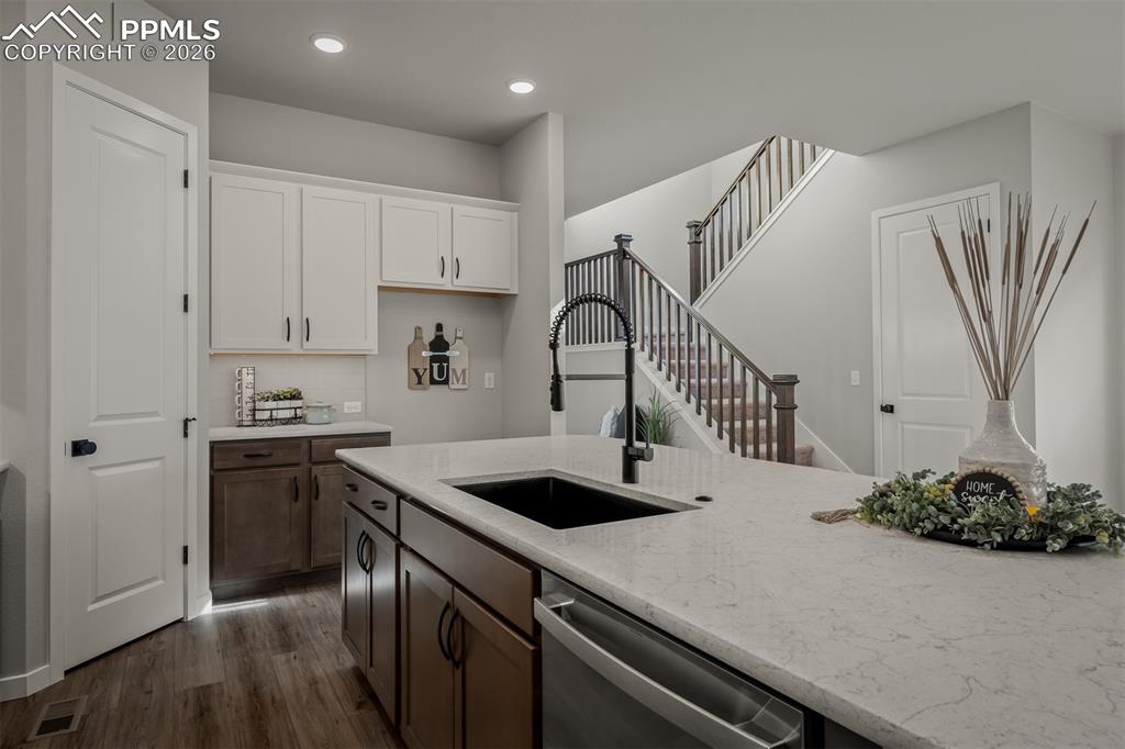 Image 12 of 42: Kitchen